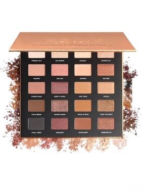 Iconic London Hotting Up Eyeshadow Palette